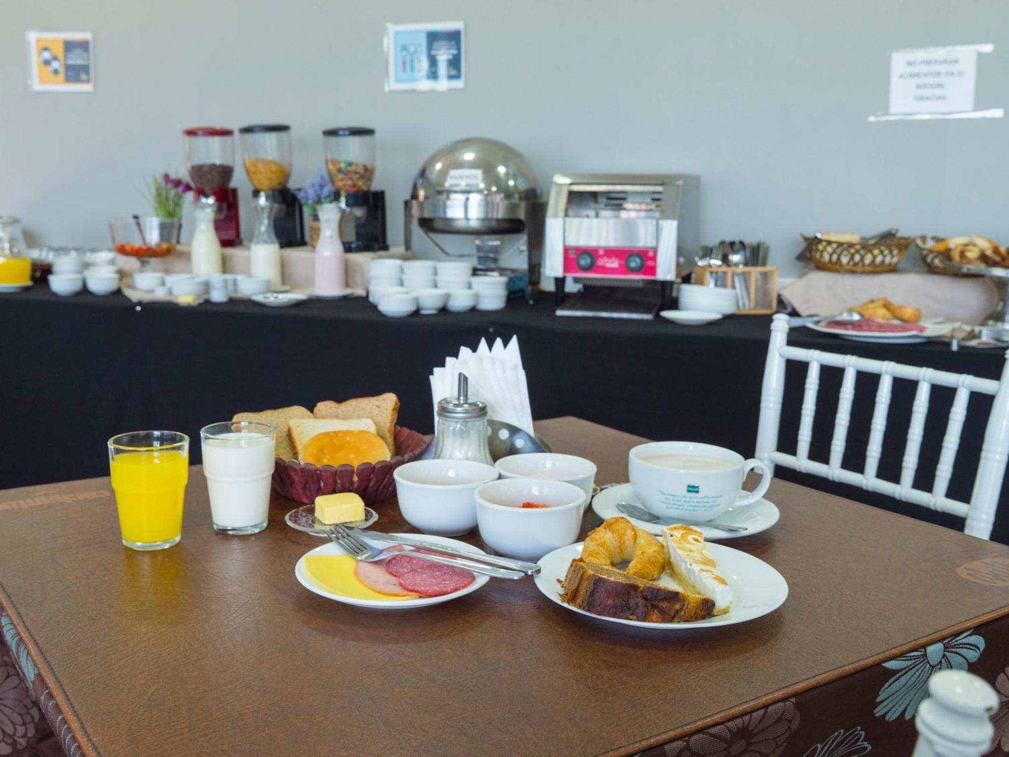 Hotel Econohotel Los Ángeles Eksteriør bilde